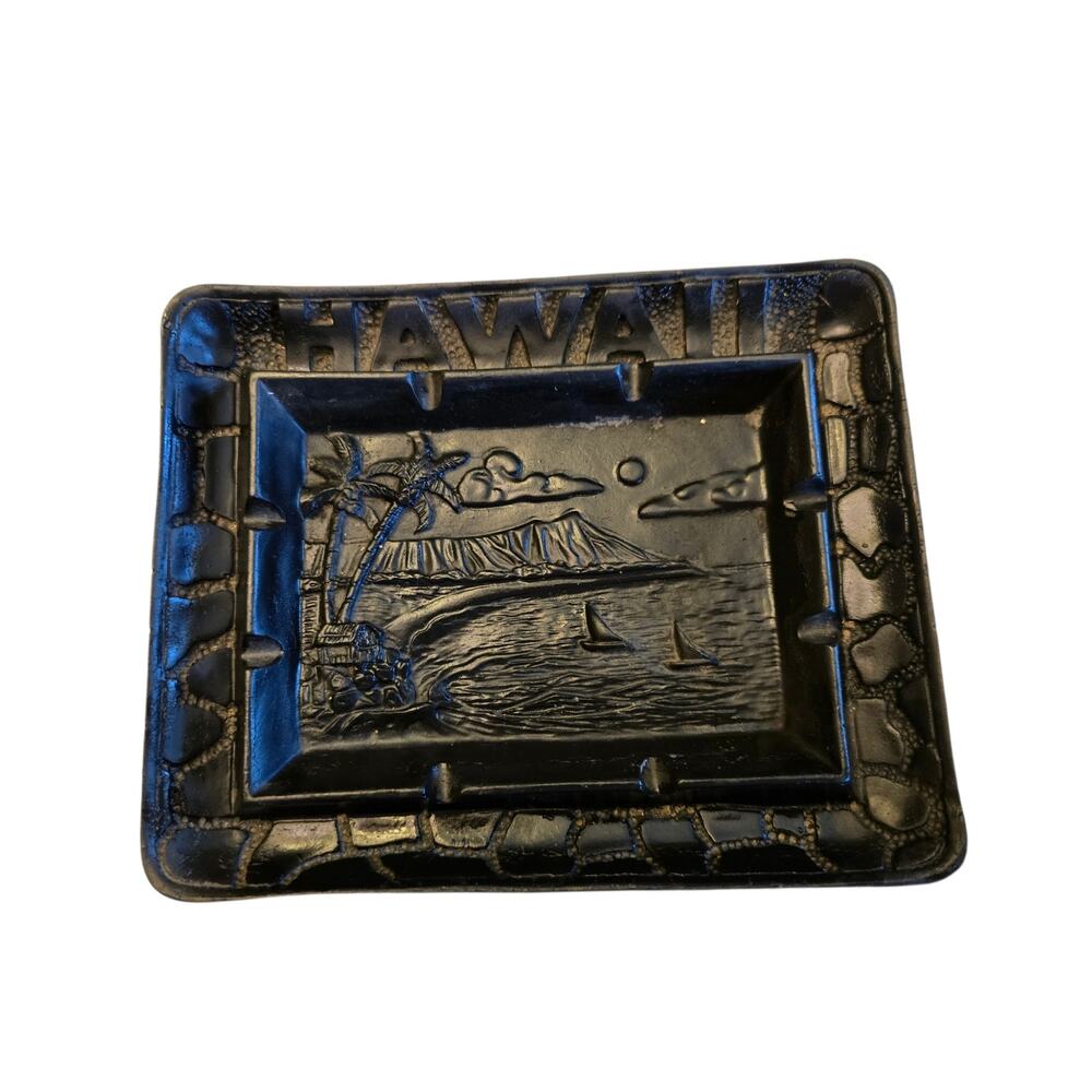 Hawaiian Islands Souvenier Ashtray Made From Island Wood 7.5" X 6"